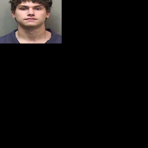 Cook County man charged with selling drugs in McLean County