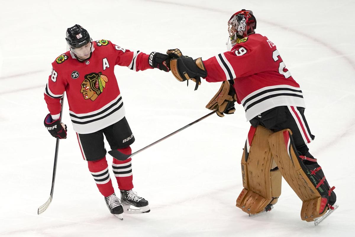Blackhawks goalies Kevin Lankinen, Marc-Andre Fleury have become more than  partners - Chicago Sun-Times