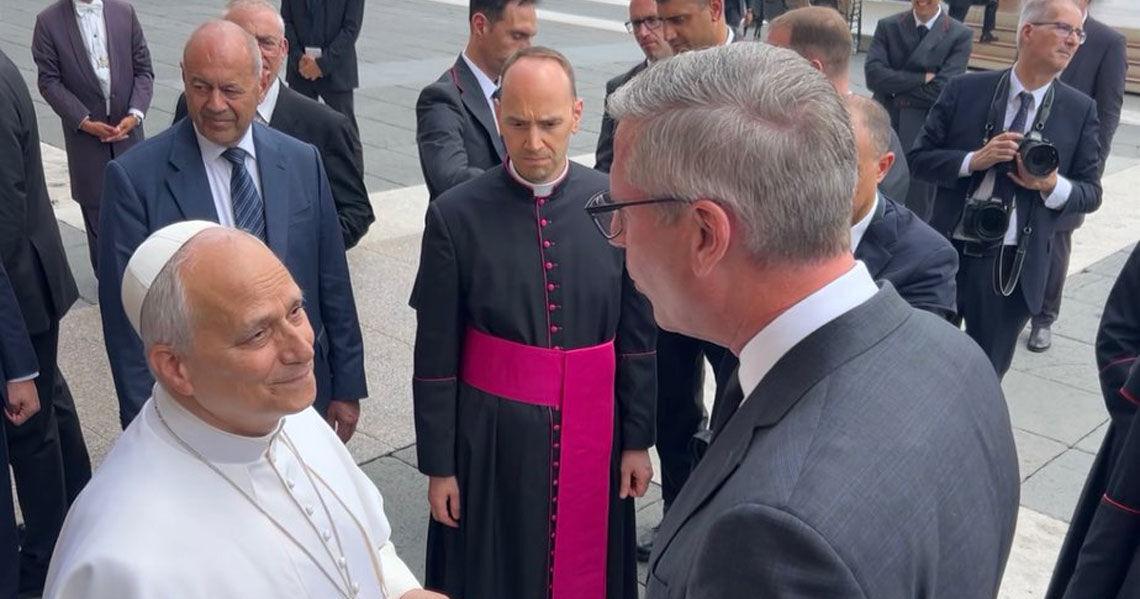 Illinois treasurer’s gift to Pope Leo? $8.65 of pontiff’s own money
