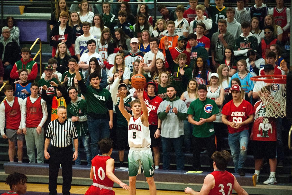 Lincoln S Kaden Froebe Tabbed Pantagraph Area Boys Basketball