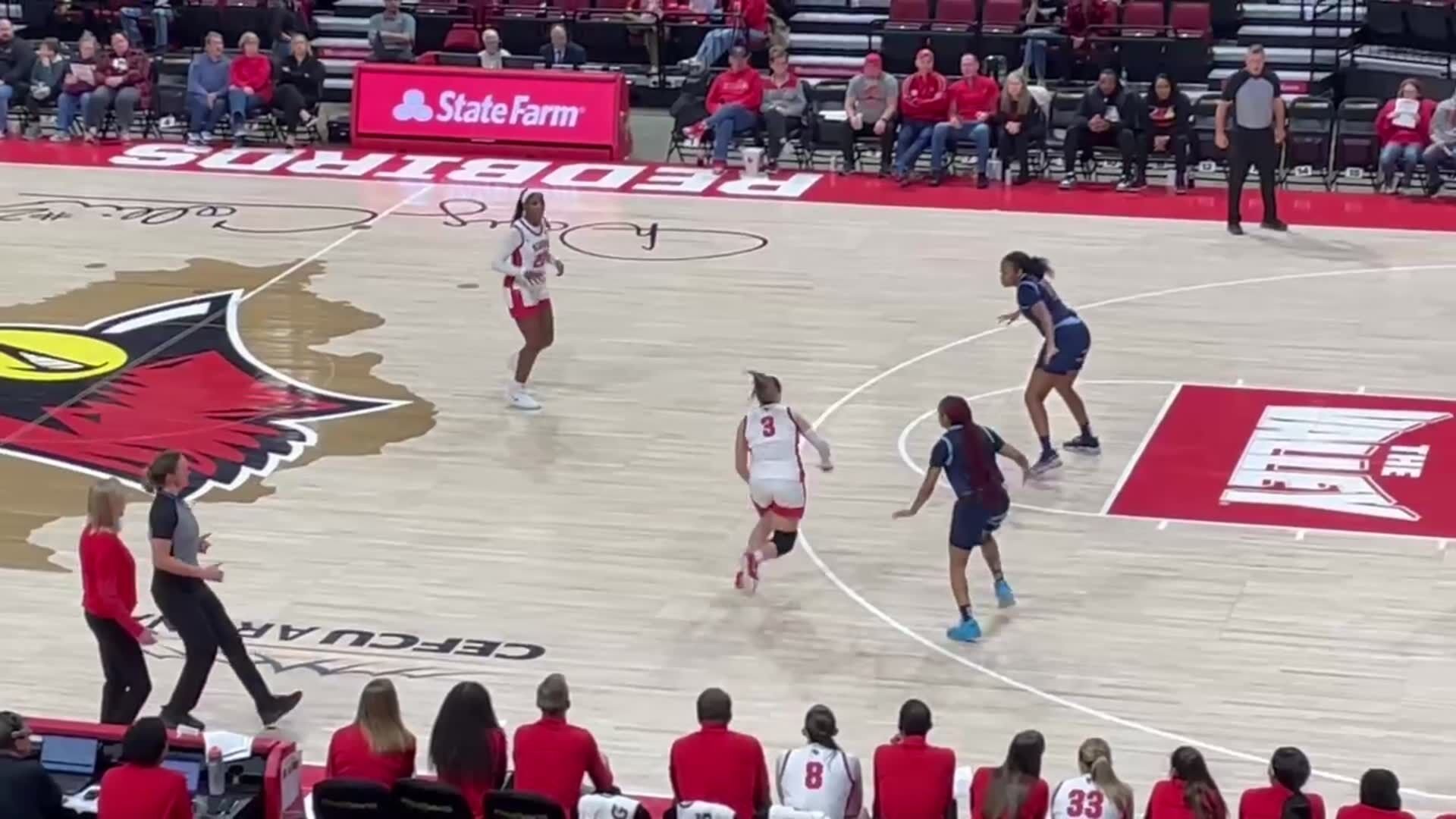 Jaeden Pratt swishes 3-pointer