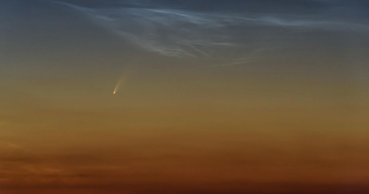 Comet visible to the naked eye puts on a show