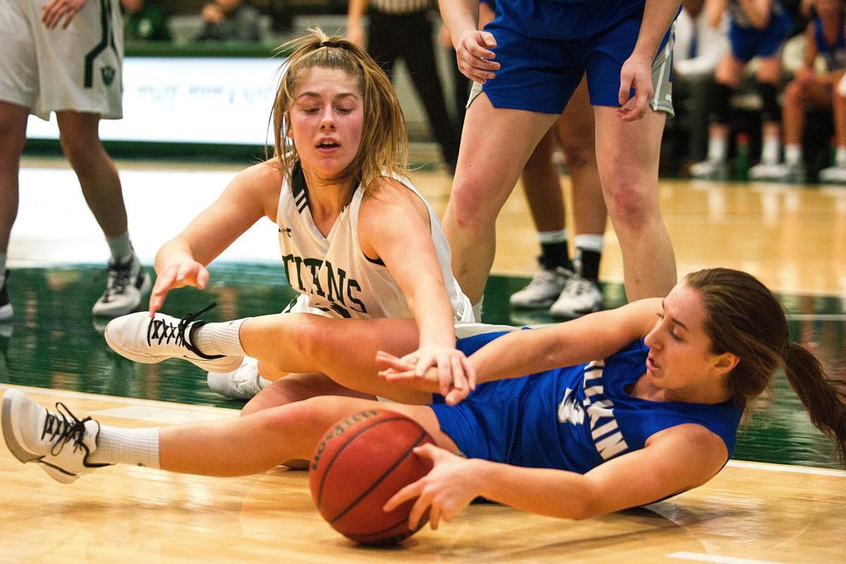 New Starters Help Rescue Illinois Wesleyan S Women In Win Over