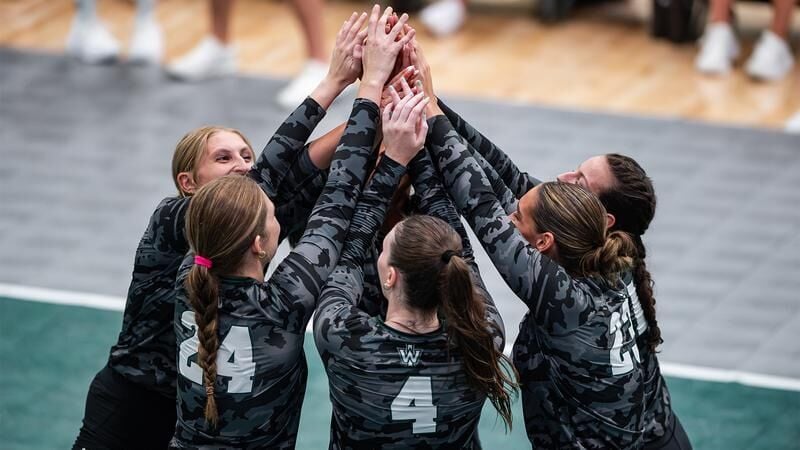 Women’s Volleyball Set To Host IWU Tournament I