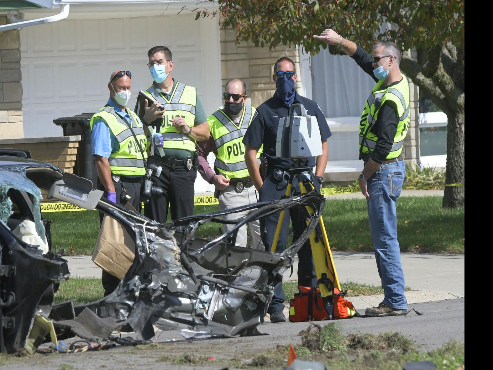 Watch Now Man In Critical Condition After Being Thrown From Vehicle In Bloomington Crash Local News Pantagraph Com