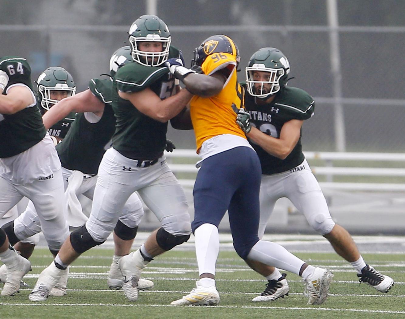 Illinois Wesleyan football team finally ready for season opener against