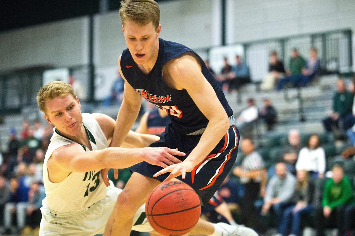 Francis Shot At Buzzer Lifts Wheaton Over No 8 Iwu Men S