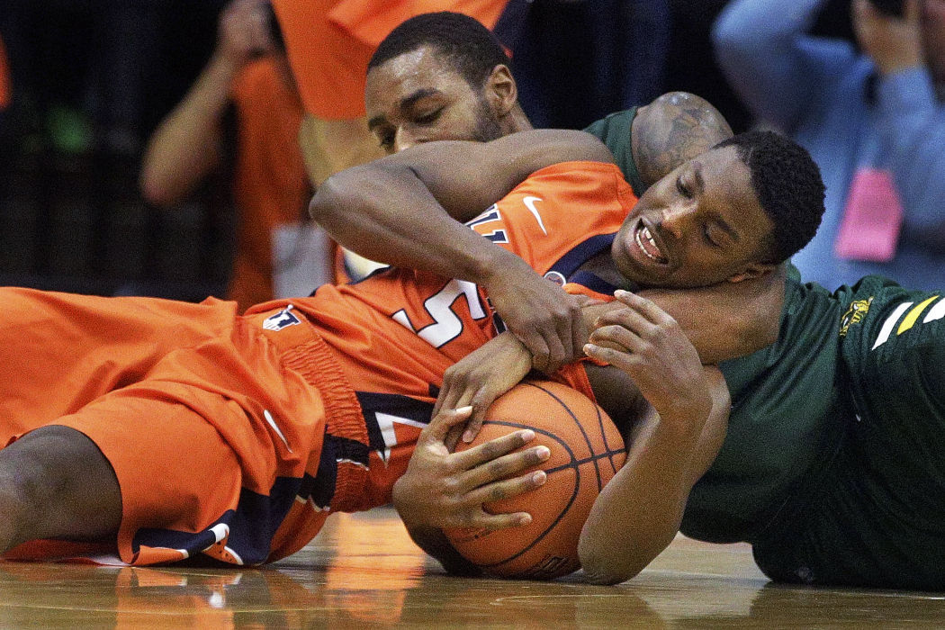 Illinois Fights Back From Deficit To Beat North Dakota State