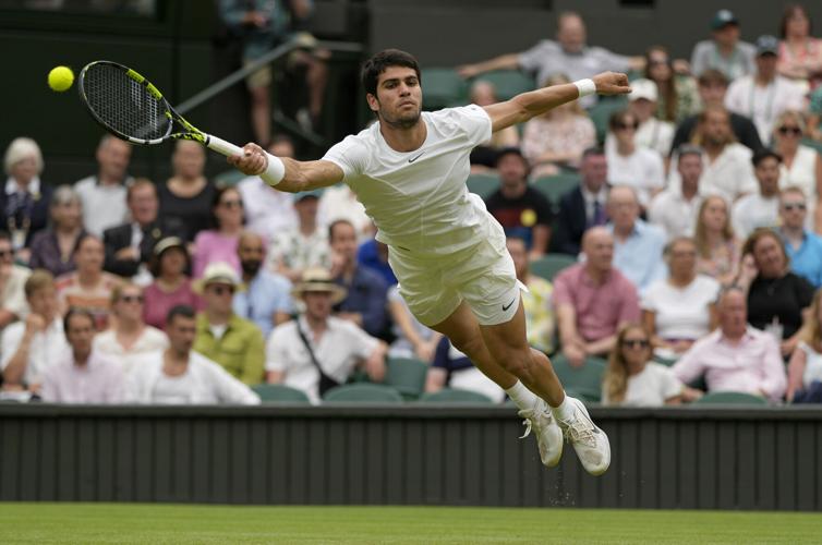 Carlos Alcaraz facing uphill battle to catch Novak Djokovic at No