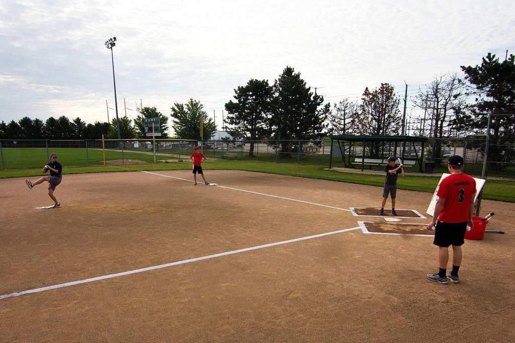 Photos Let S Play Wiffle Ball Local News Pantagraph Com