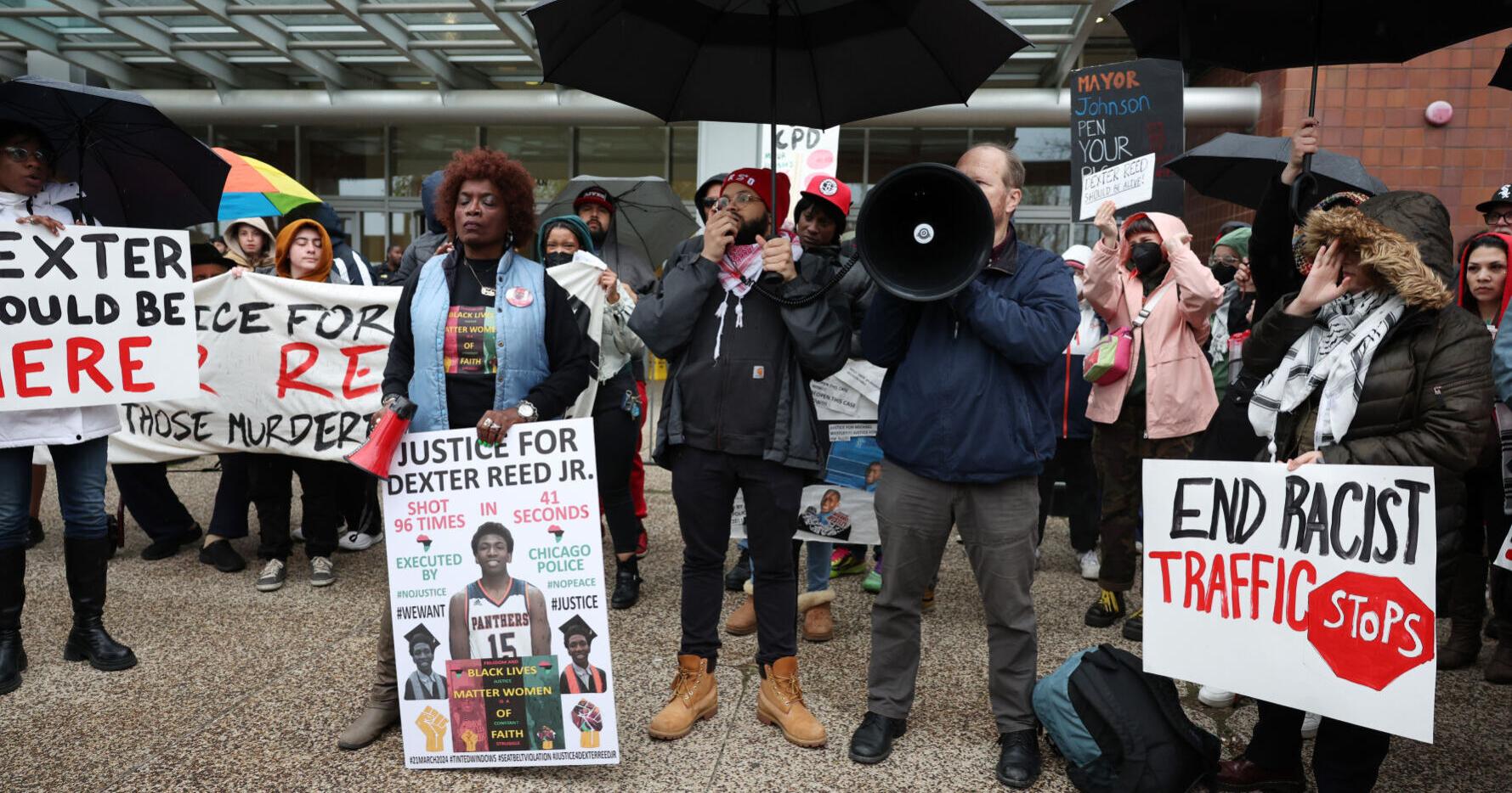 Protesters at Chicago Police Board meeting call for firing of officers involved in killing of Dexter Reed - Vimarsana News