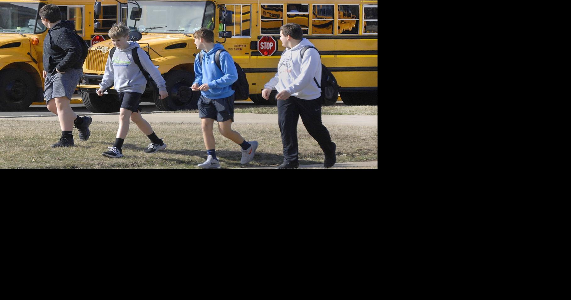 Teachers speak against cellphone usage in McLean County Unit 5 classrooms