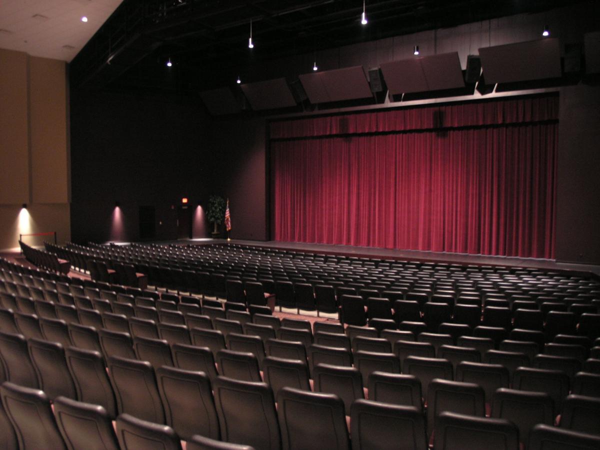 Conklin holiday show moves to Washington Entertainment