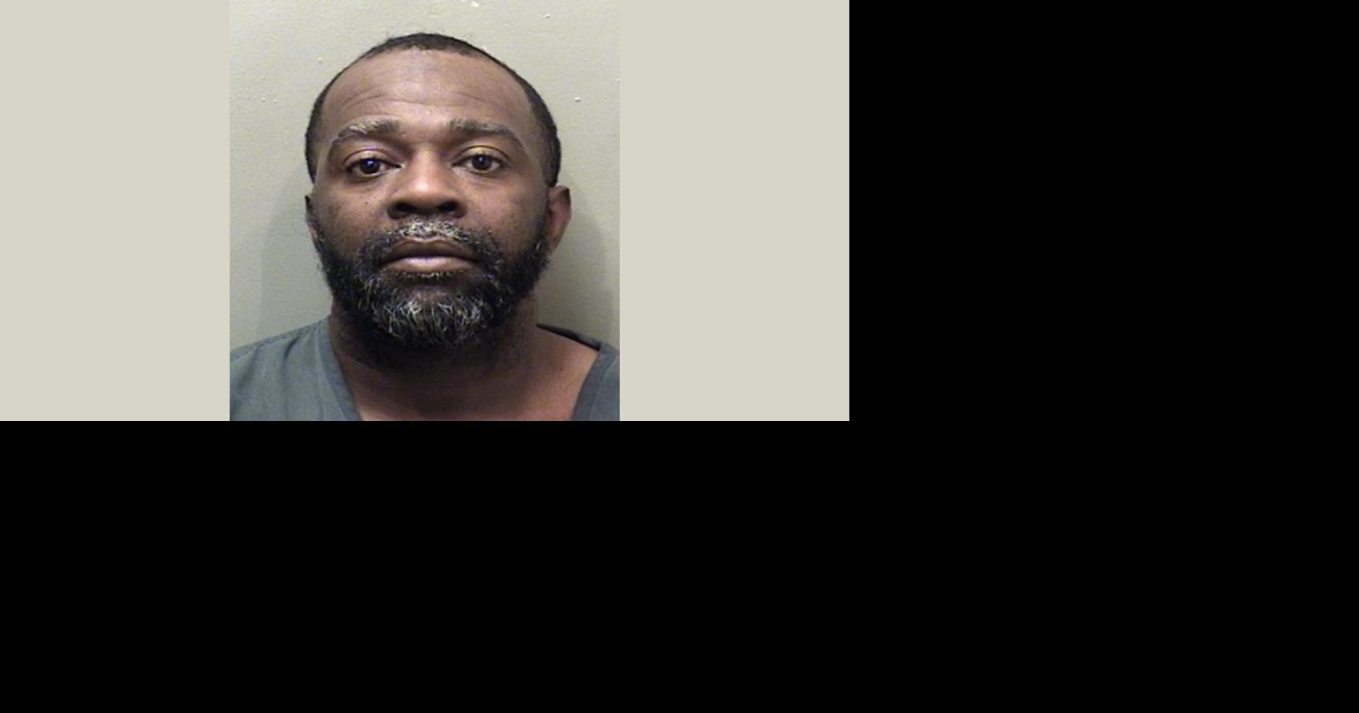 Bloomington man detained on felony gun charges