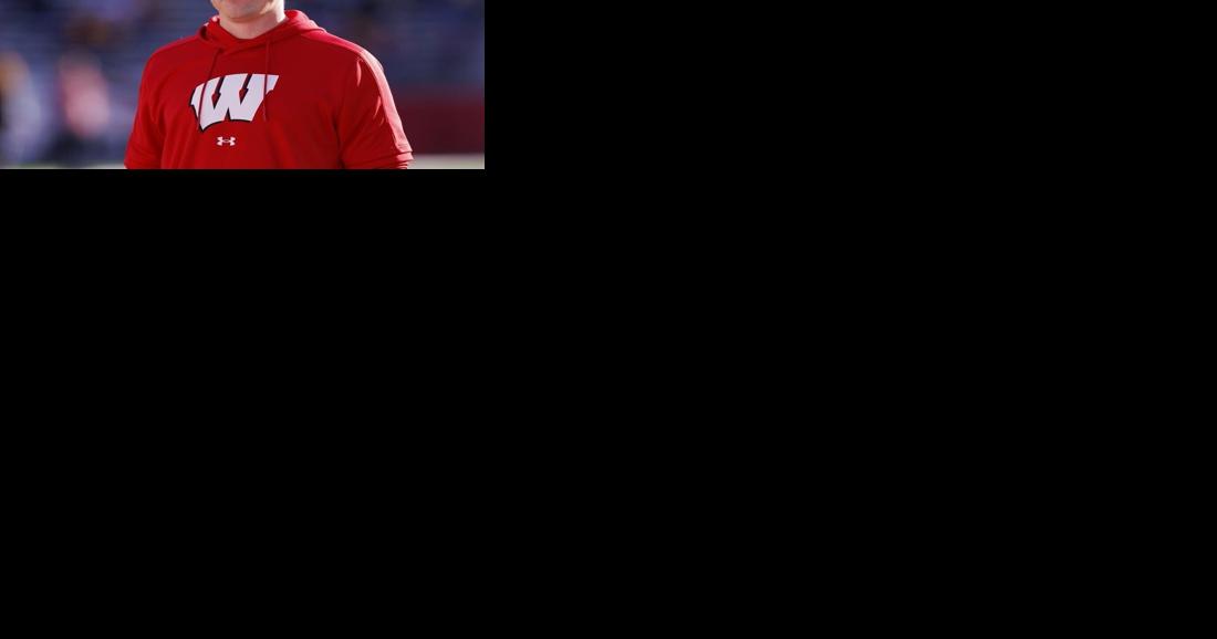 Why Jim Leonhard was the right addition for Illinois football