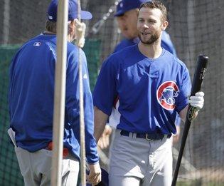 Cubs GM Hendry says Piniella's job is safe