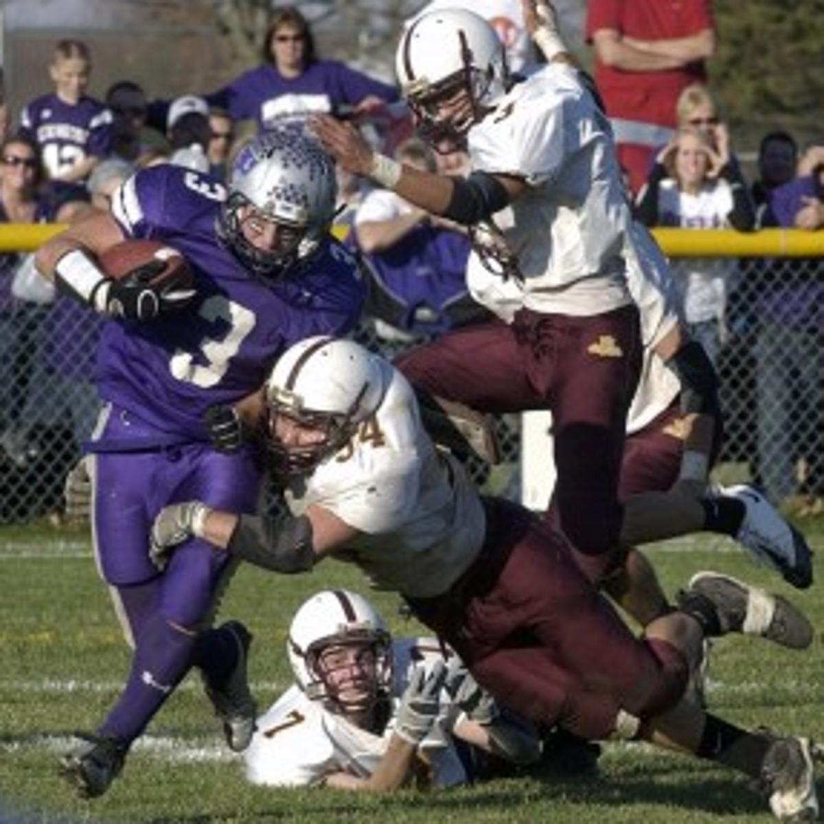 4 Area Football Players Makes Coaches All State Teams High