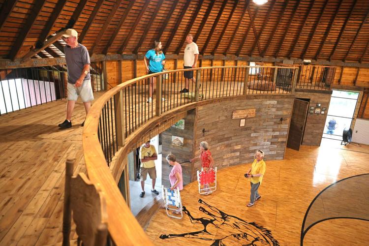 071826-dec-loc-roundbarn_04.JPG