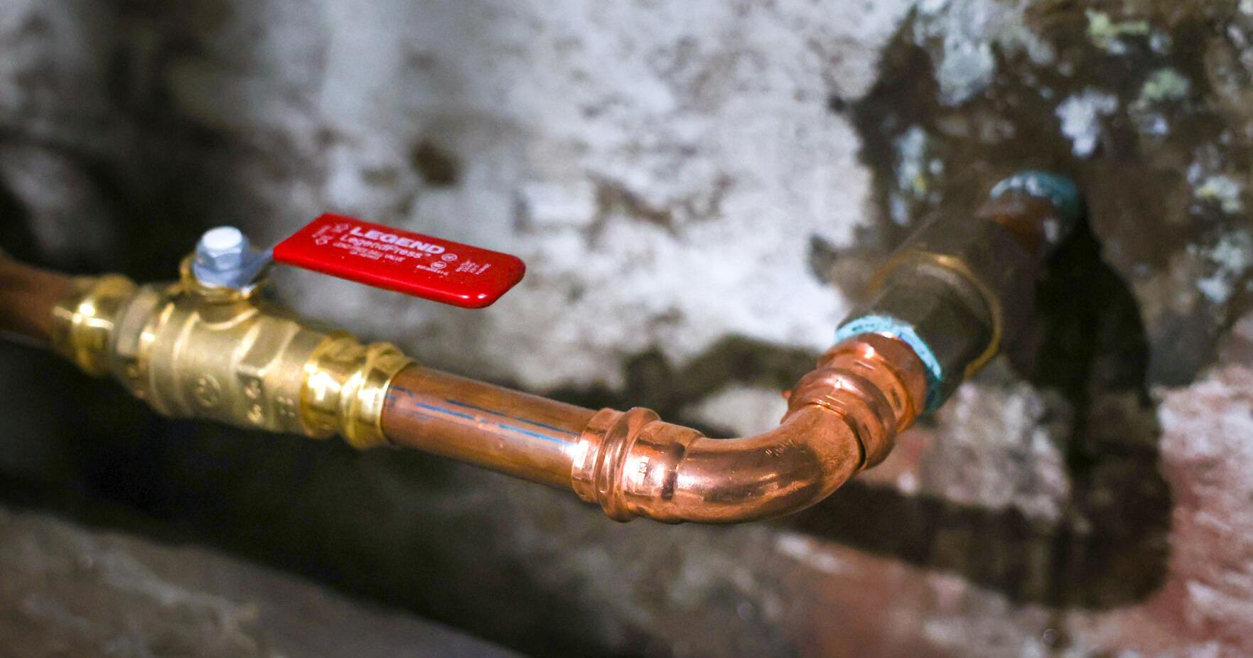 Some Illinois cities look to get ahead of lead pipe mandate - Vimarsana News