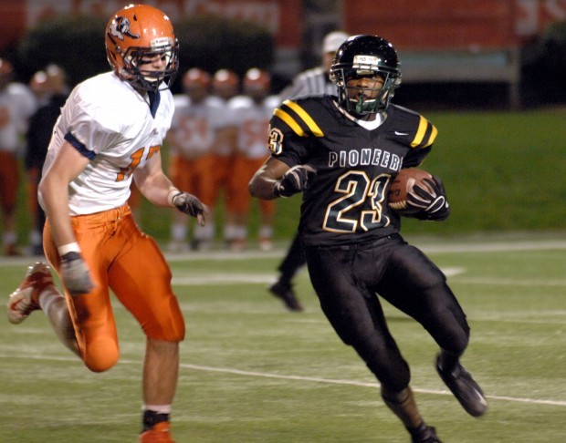 U High Handles Centralia In First Round Win High School Football