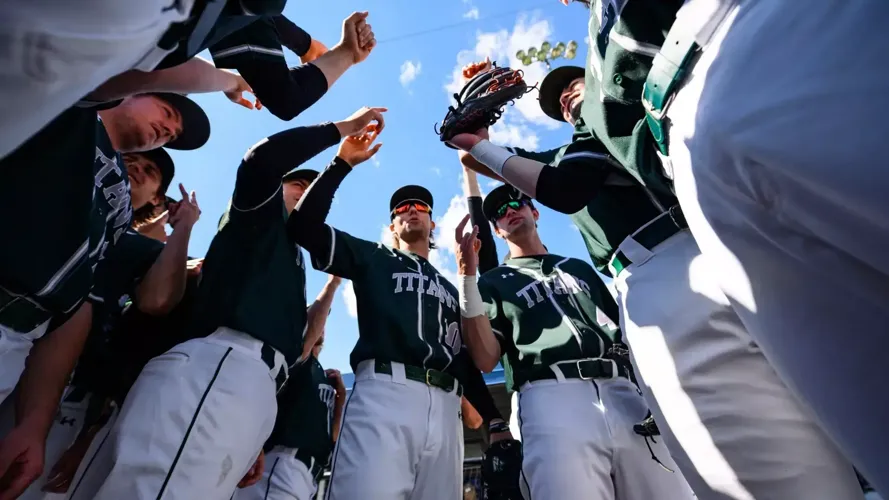 Baseball Bounced in CCIW Tournament