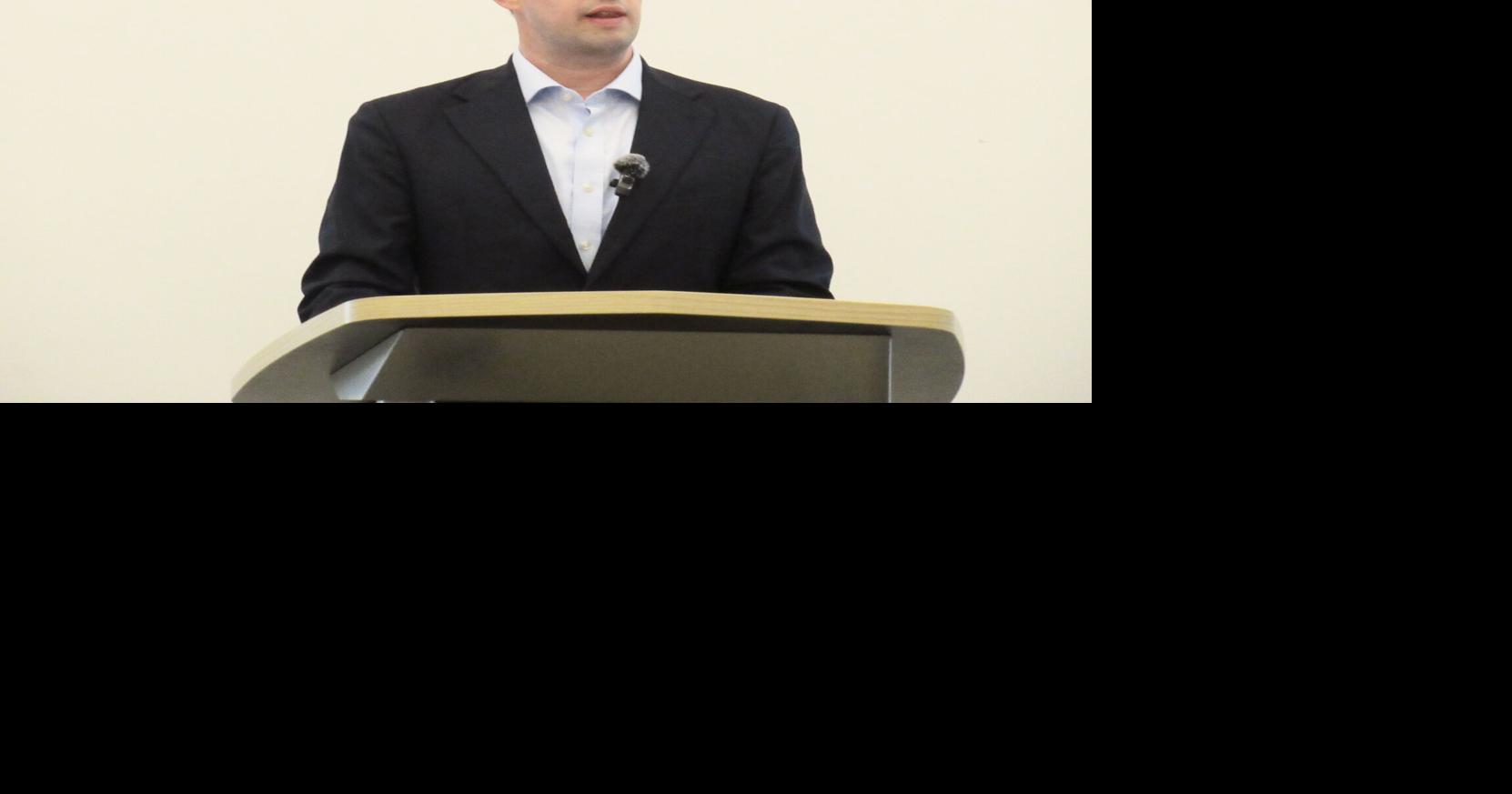 Nolley addresses data centers during Bloomington town hall