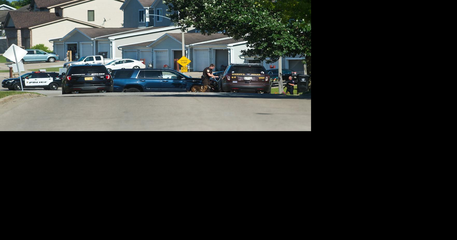 Man in custody after standoff in Bloomington