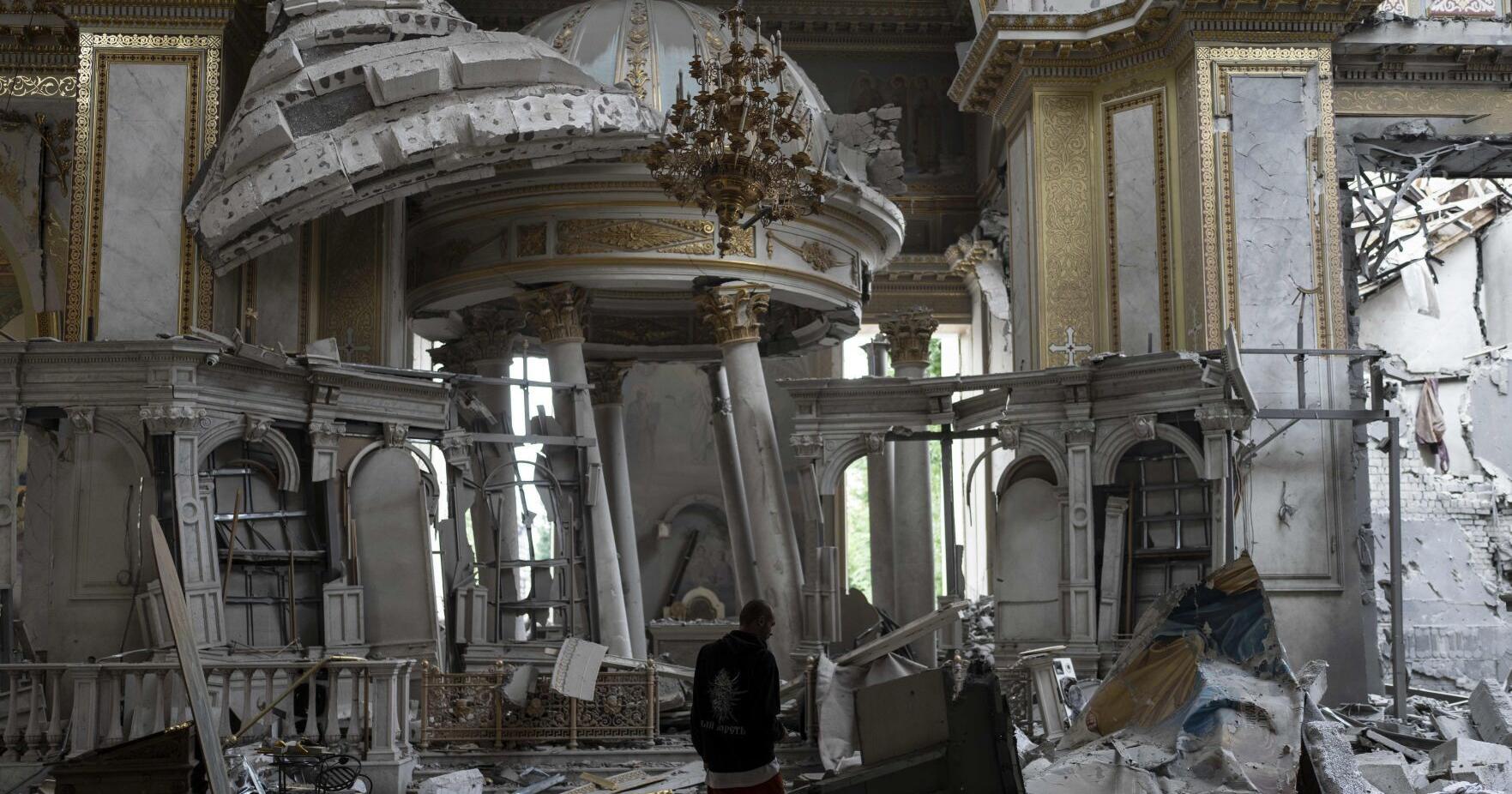 Trudy Rubin: Putin sneers at UN, NATO as missiles hit Odesa - Vimarsana News