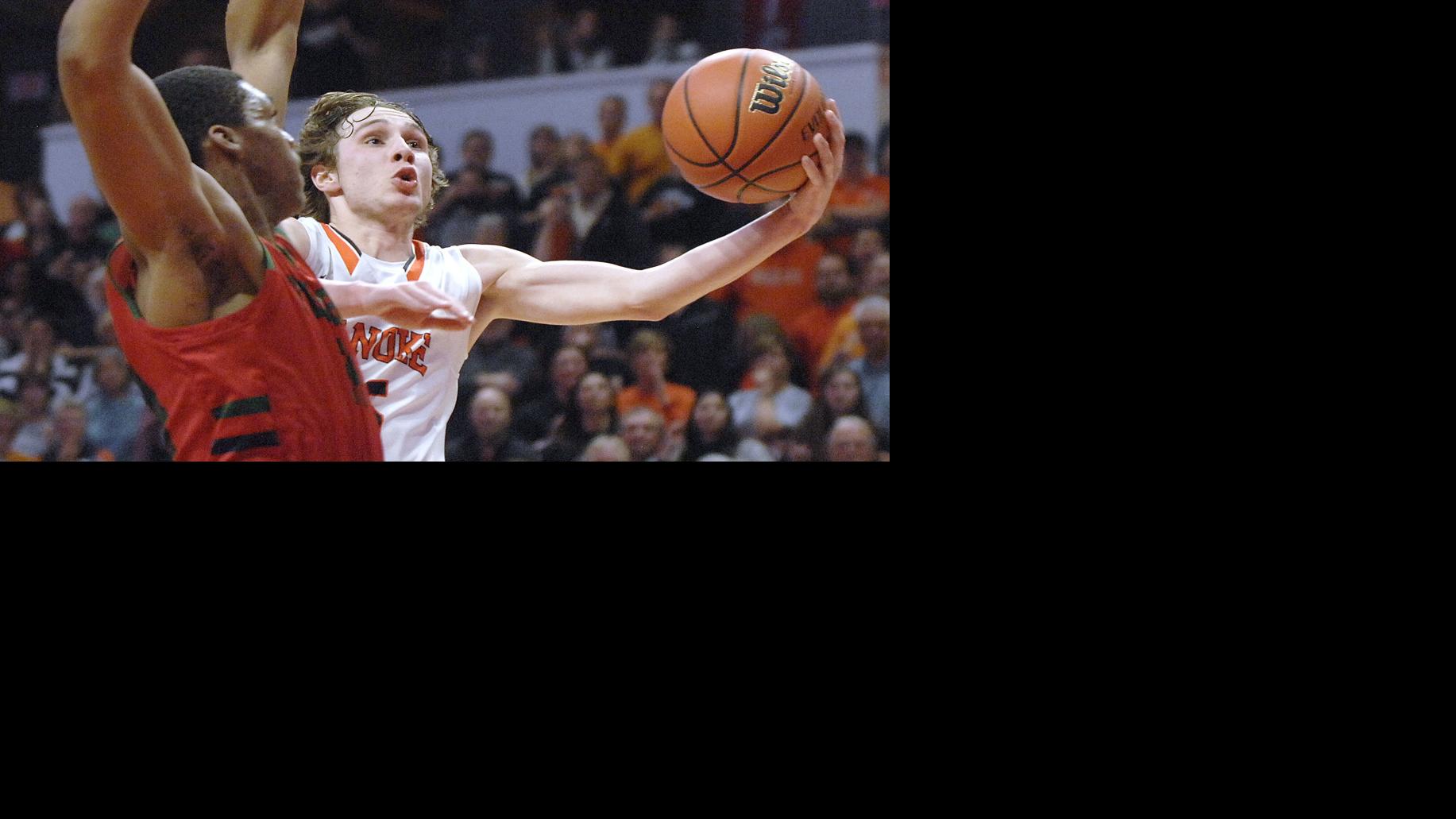 Jack Weber S Late Drive Lifts Roanoke Benson Basketball To Super