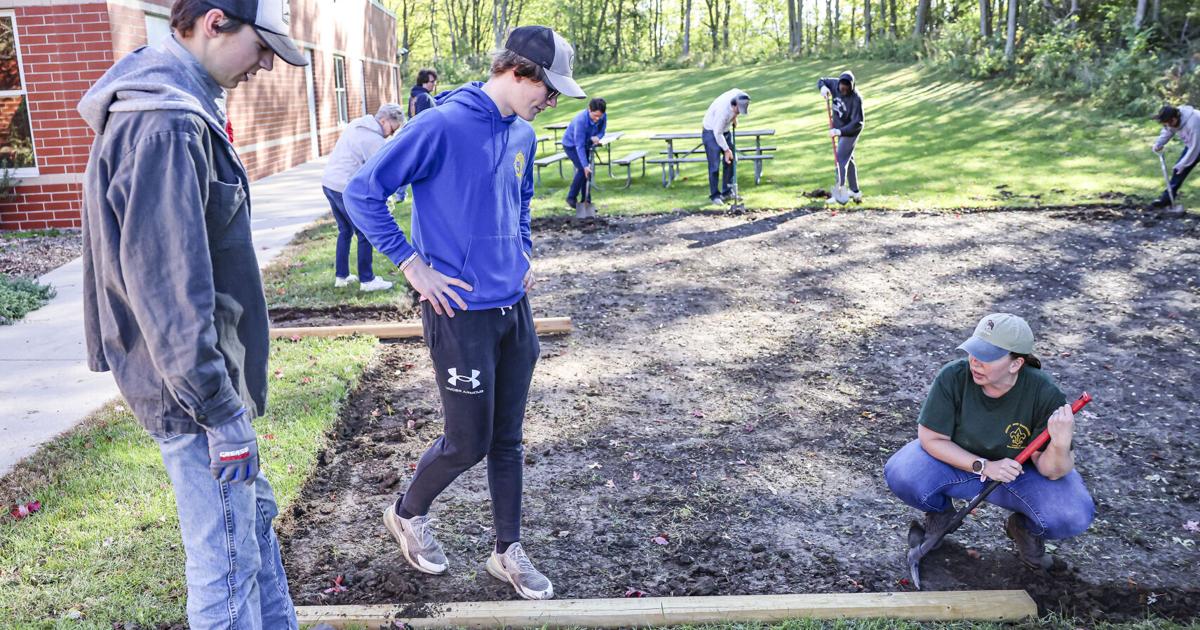 Pepper Ridge Elementary receives outdoor classroom