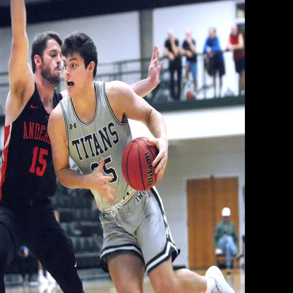 This One Counts Illinois Wesleyan Basketball Team Eyes Season Opener Against Blackburn Men S College Basketball Pantagraph Com