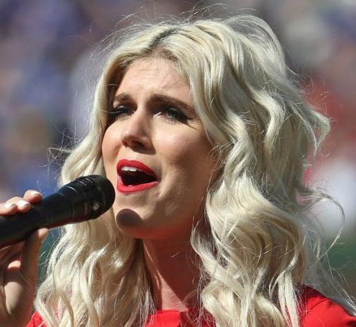 SP 305666 BORC rays 2 (06/25/2009) Julianna Zobrist, wife of Rays player Ben  Zobrist, sings the National Anthem Thursday before the game. .TAMPA BAY  RAYS VS PHILADELPHIA PHILLIES (Credit Image: © St.