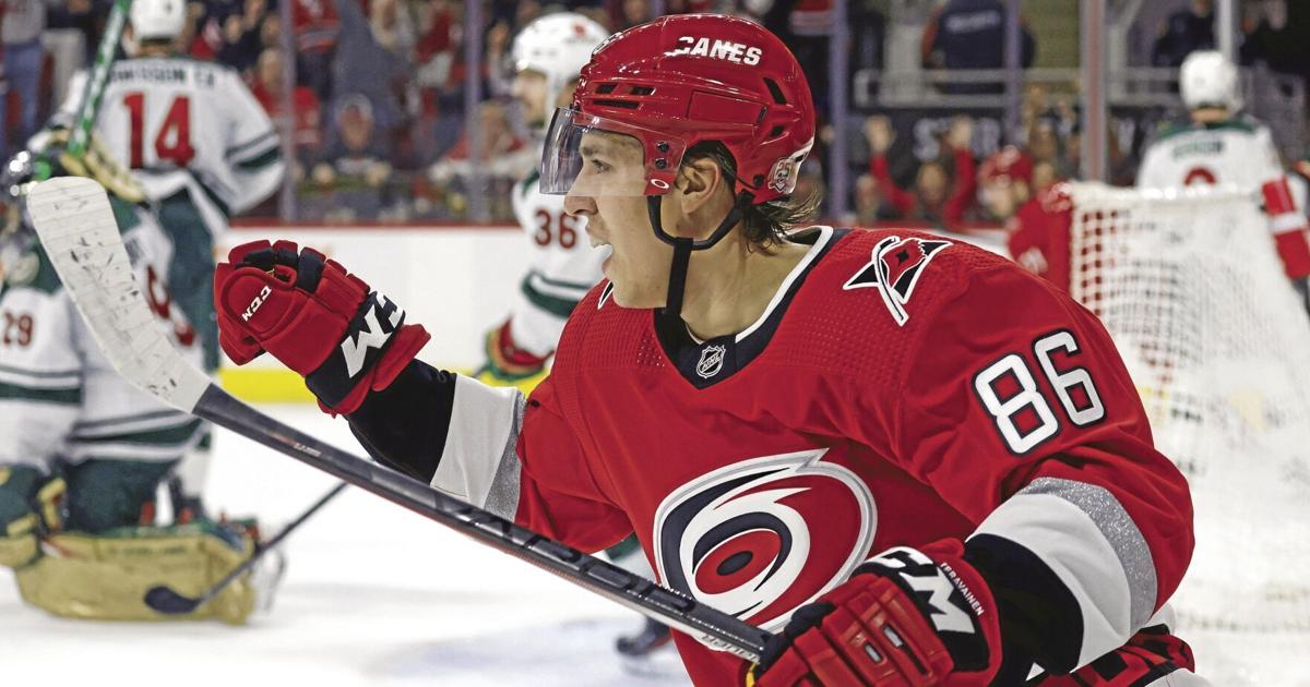 Column: Chicago Blackhawks have taken a step forward with veteran signings