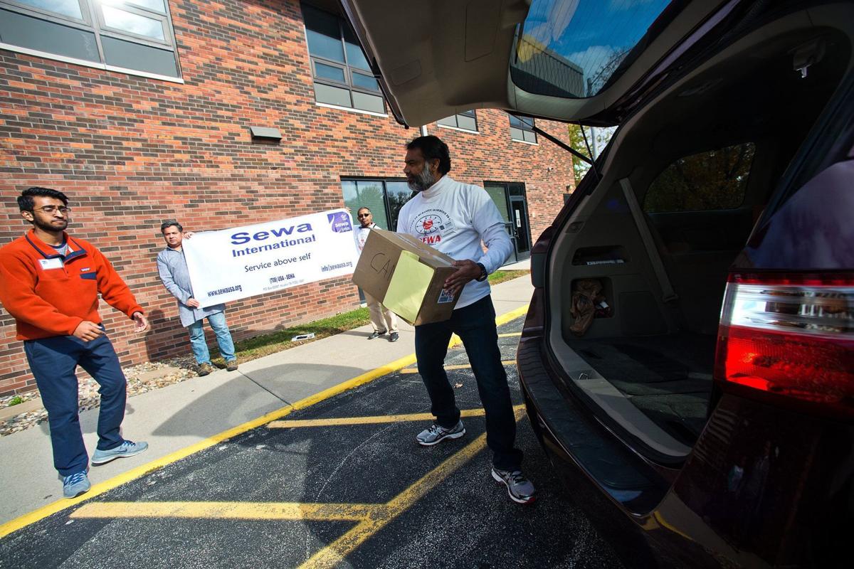 Diwali Food Drive Spreads Light Charity Through Bloomington Normal Local News Pantagraph Com