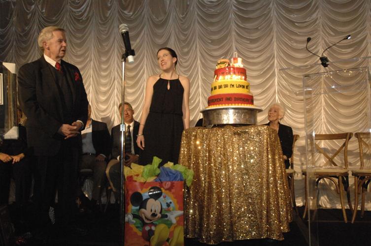 Bob Dobski, Laura Dobski