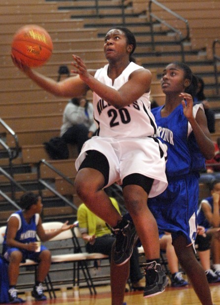 Brown West Girls Cruise Past Decatur Macarthur High School