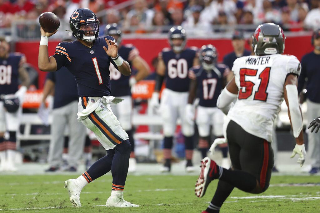 How Arlington Heights hung a welcome sign for the Chicago Bears