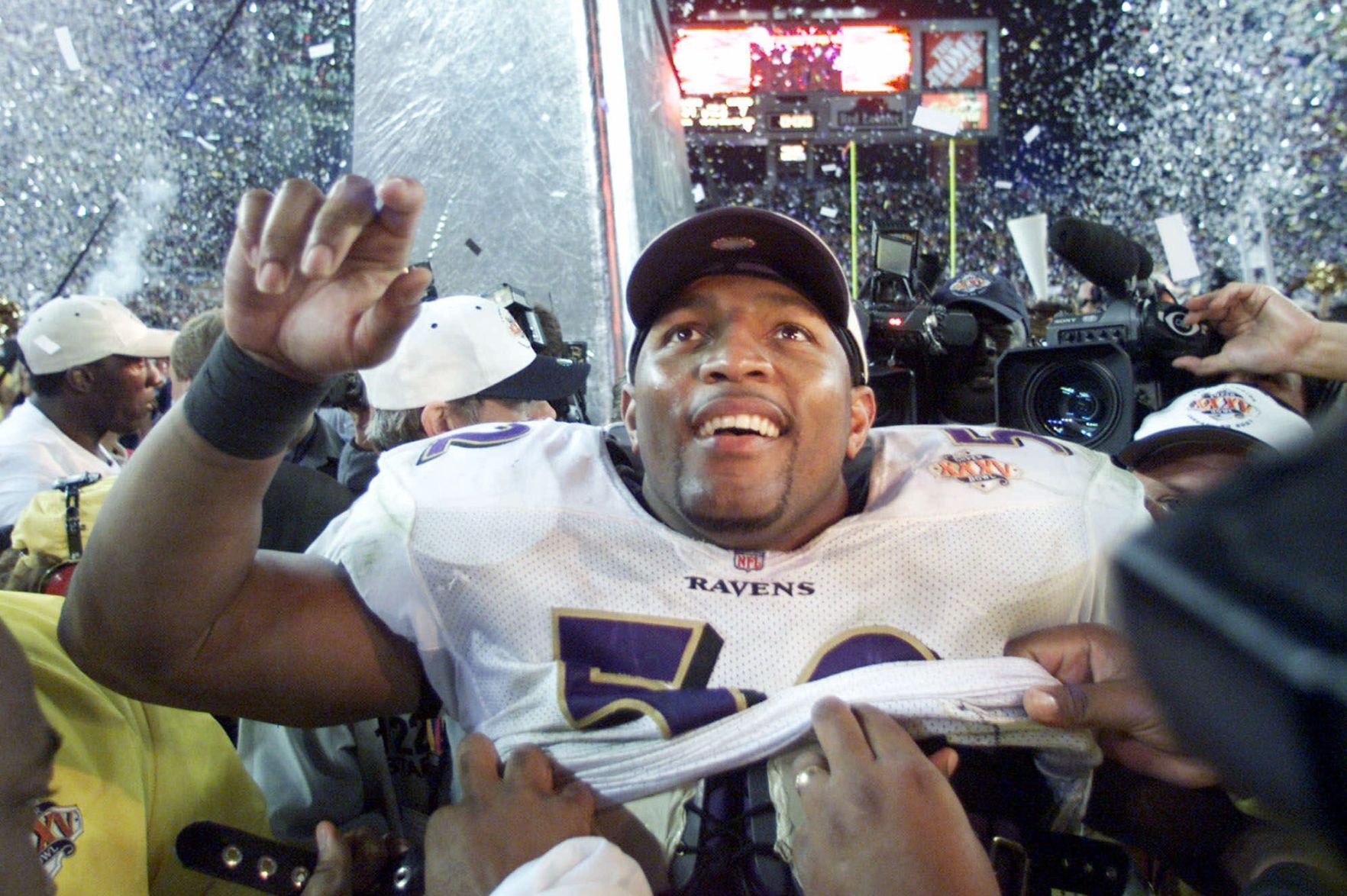 35. Super Bowl XXXV LB Ray Lewis Baltimore Ravens