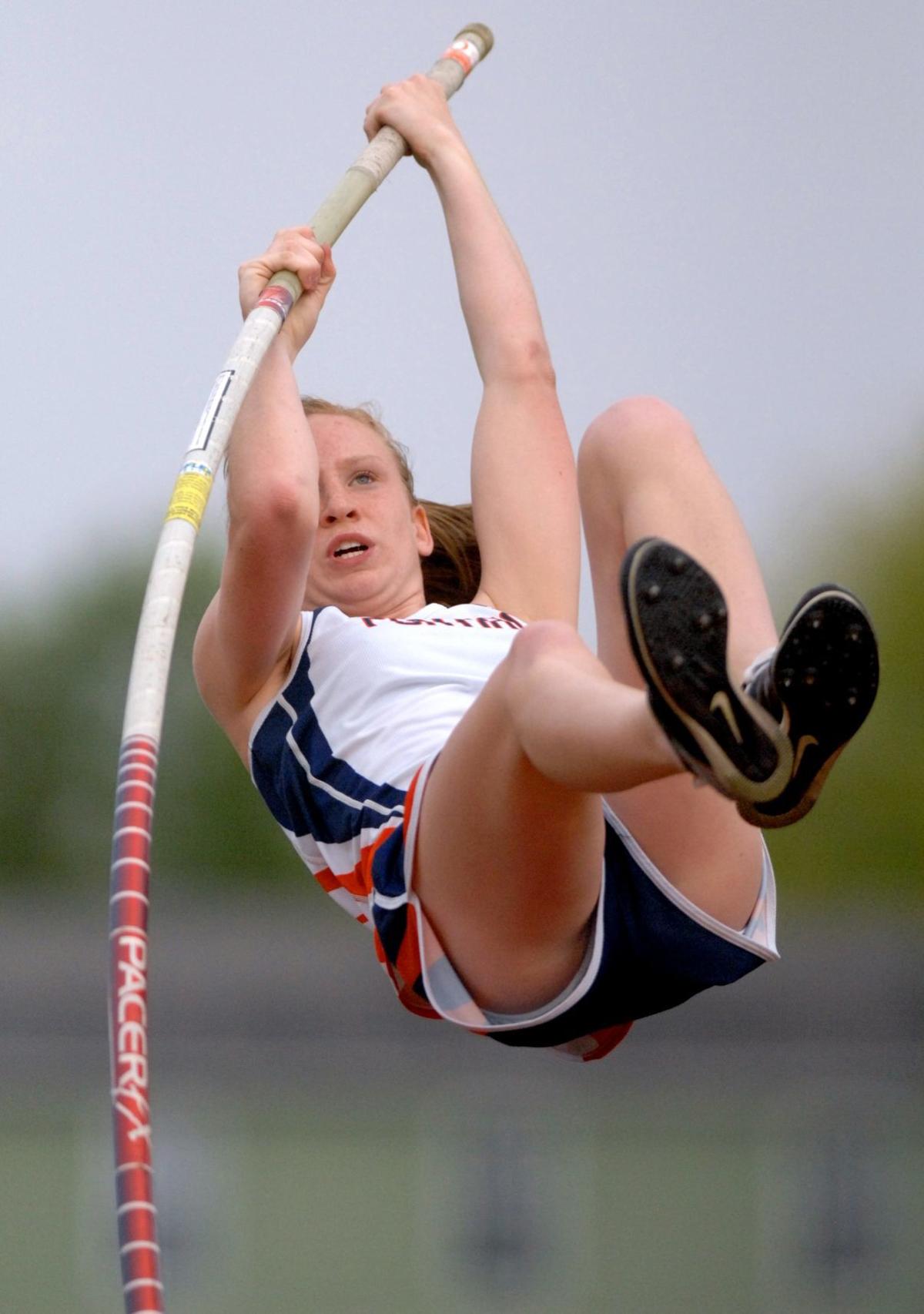 Pontiac Pole Vaulter Emily Grove Eager To Go For Olympic
