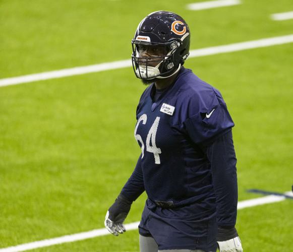 Photos: Why the Chicago Bears wear padded helmets – Chicago Tribune
