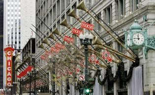 Macy’s courting customers