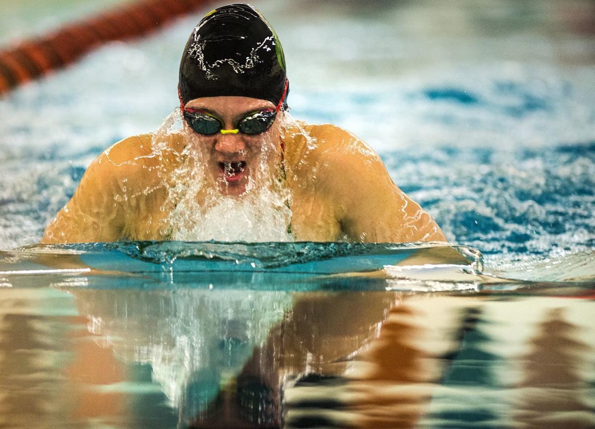 Man rubbing womans vagina