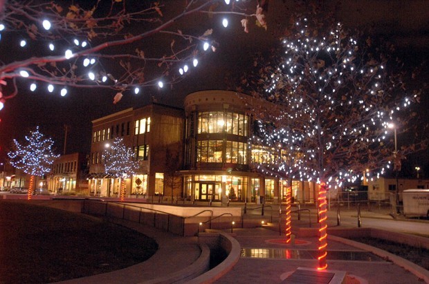 Nptown roundabout lights
