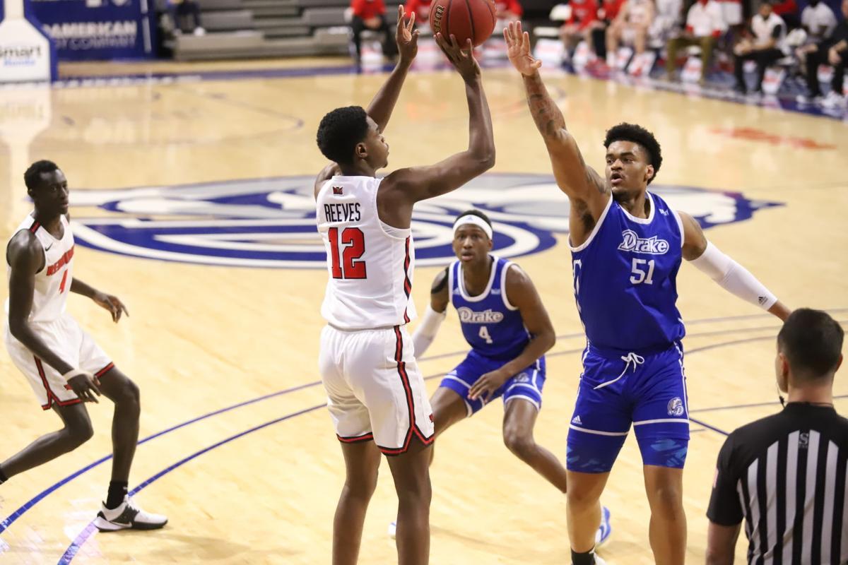 Watch Now Mvc Notebook Drake Loyola Clearly Distancing Themselves From Rest Of Pack Illinois State Pantagraph Com