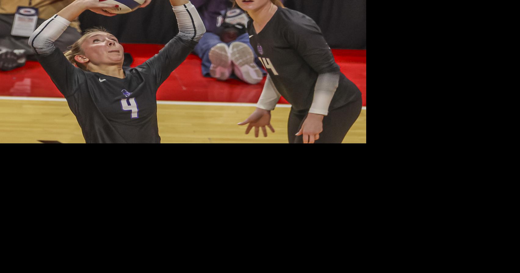 Photos: Mater Dei volleyball wins Class 2A semifinals over El Paso-Gridley