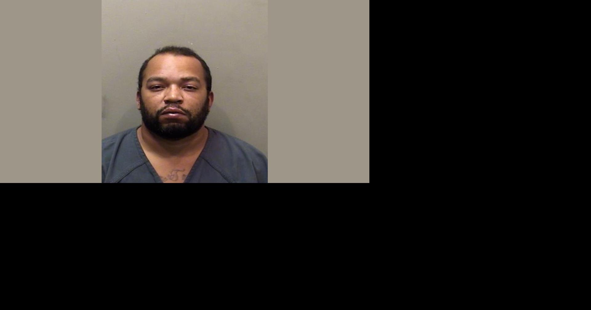 Bloomington man faces gun charges in McLean County