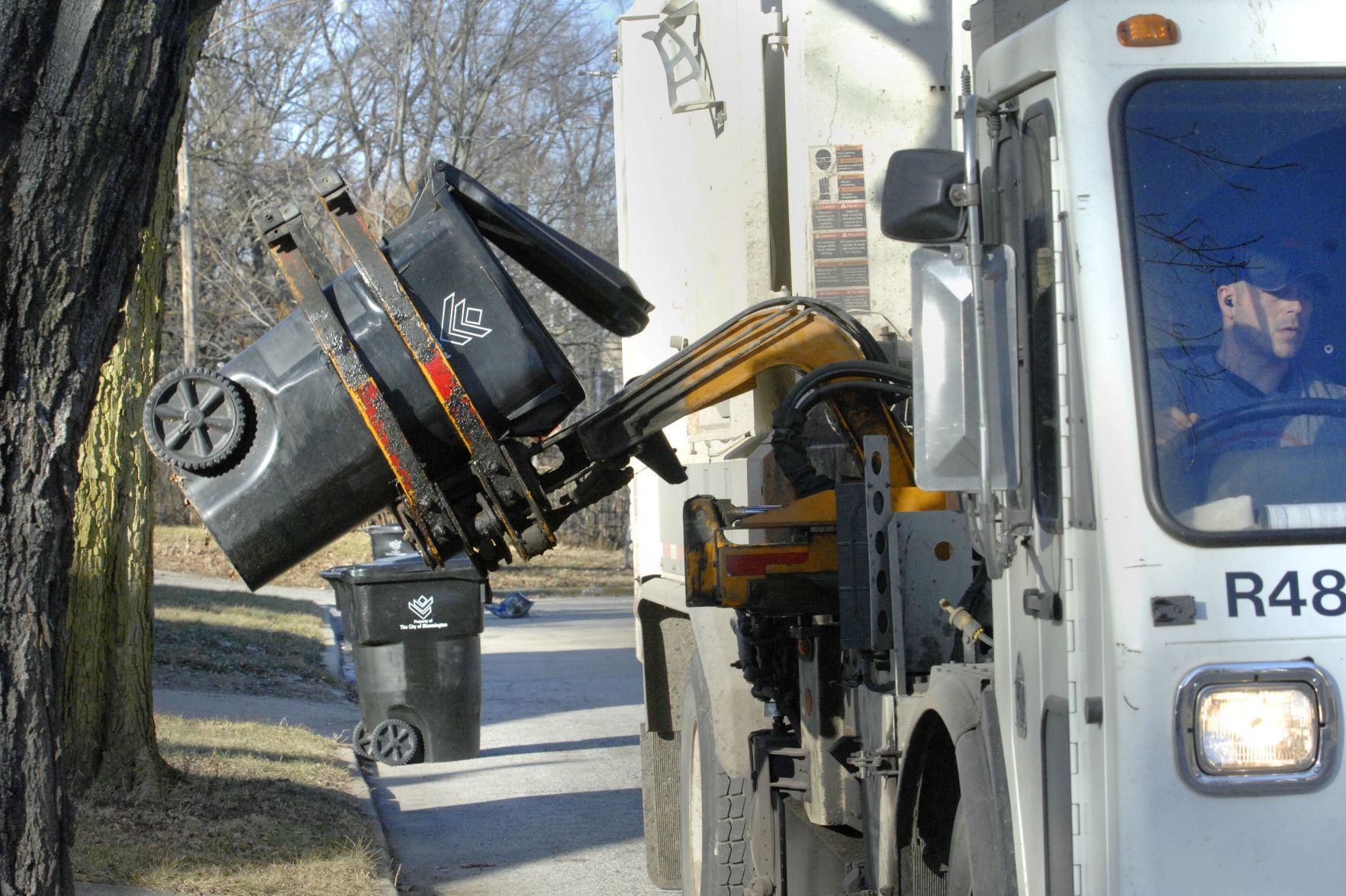 Tinkers garbage online truck