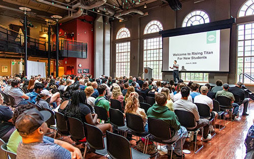 Rising Titan Orientation Prepares Incoming Students for Illinois Wesleyan