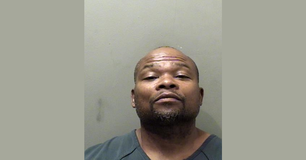 Bloomington man accused of selling cocaine while on supervised release