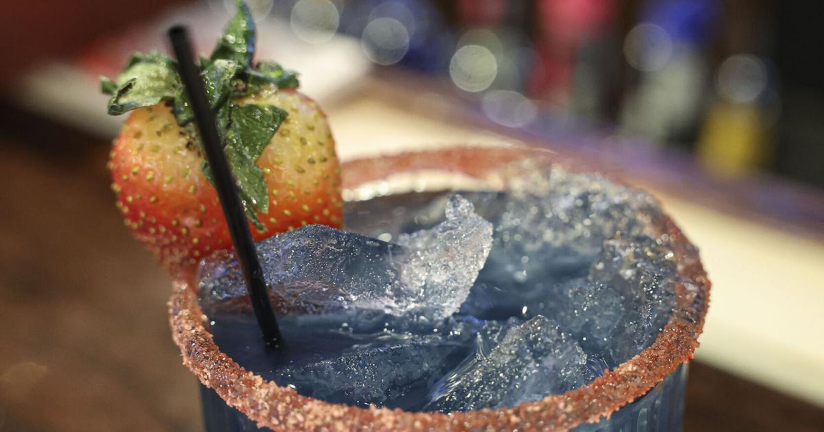 Central Illinois doctors warn alcohol can increase risk of heat illness amid Independence Day heatwave